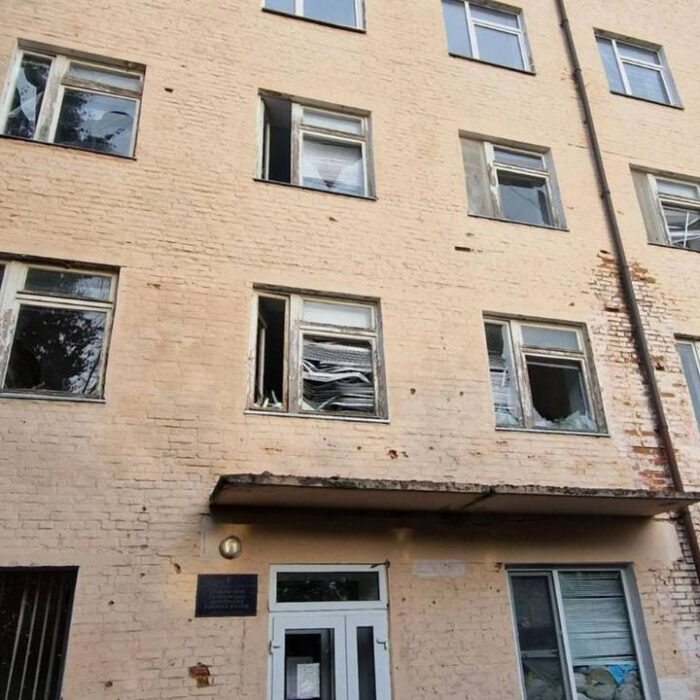 Нічний обстріл лікарні у Семенівській громаді