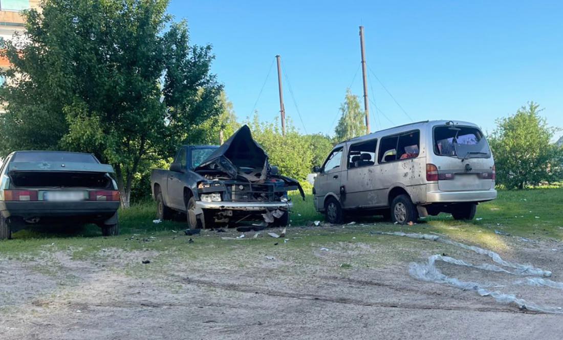 Внаслідок атаки по Семенівці поранені троє цивільних