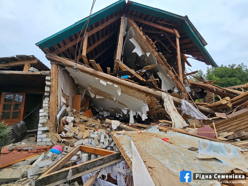 Безпілотник влучив у житловий будинок у Семенівці, загинула жінка