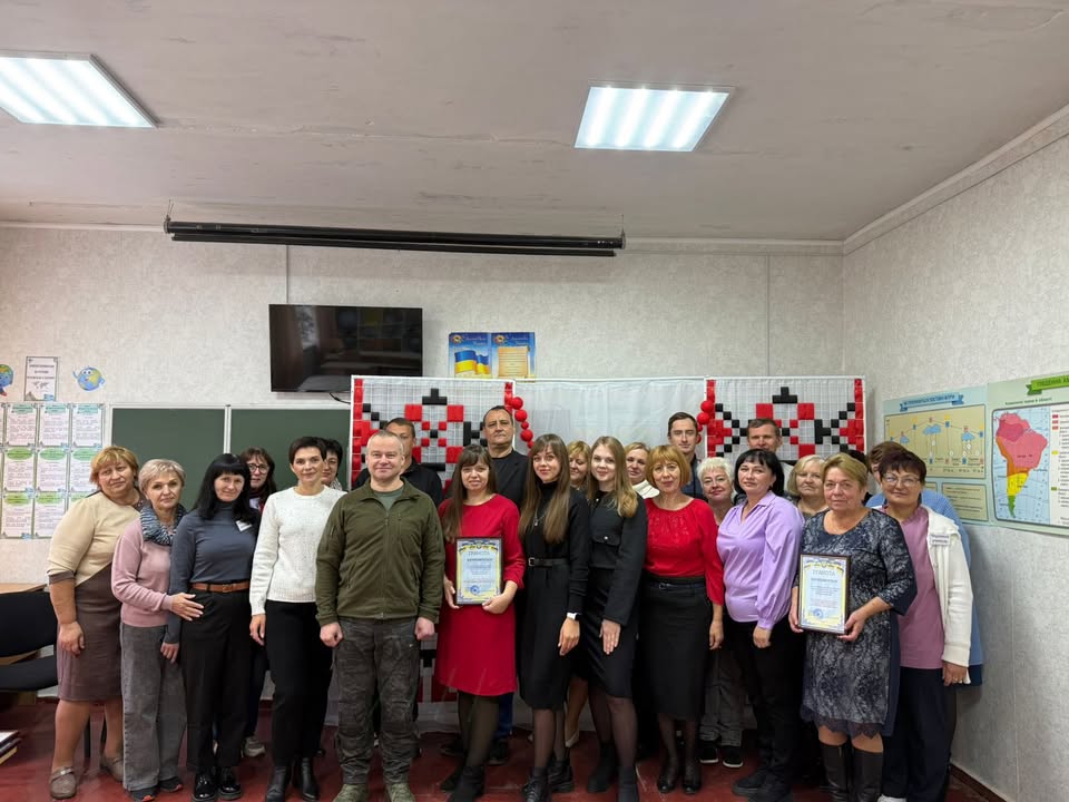 У Семенівській громаді відзначили працівників освіти