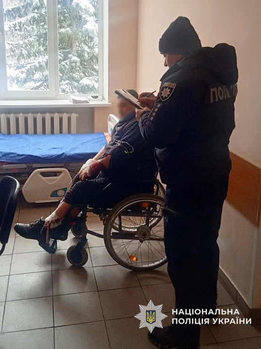 У Семенівській громаді дрон атакував авто з хлібом: водій у лікарні