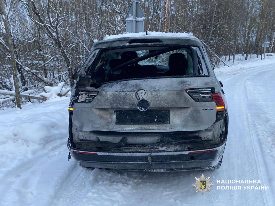 Полюють на цивільних: у Семенівці дрон атакував авто