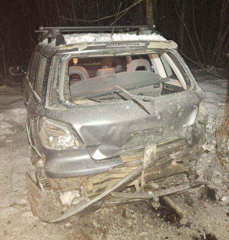 У Семенівці російські дрони пошкодили авто в центрі міста