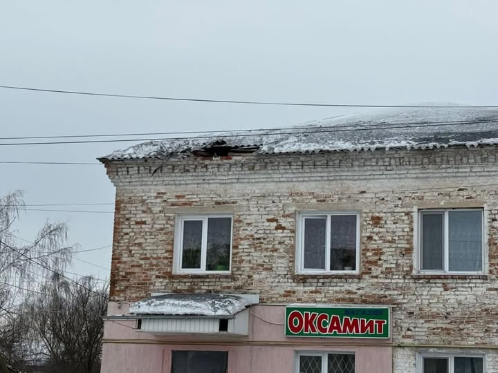 У Семенівці внаслідок влучань пошкоджені будинки та лінія електропередач