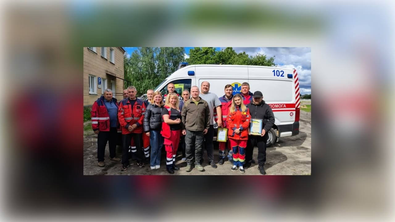 Працівники Семенівської підстанції екстреної медичної допомоги отримали нагороди від Новгород-Сіверської РДА
