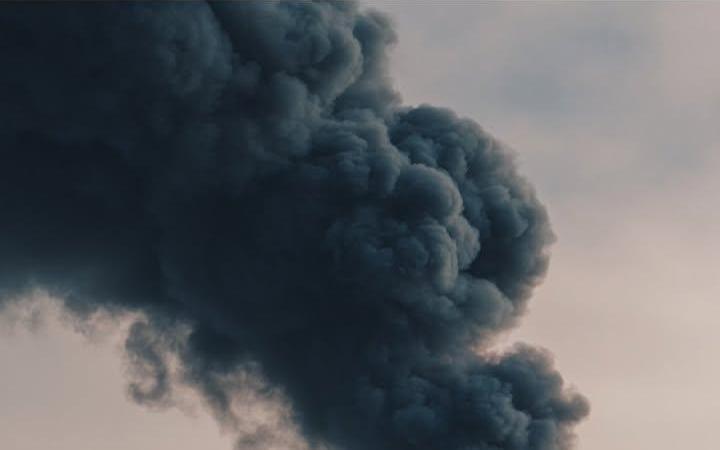 Російські безпілотники атакували Семенівку: пошкоджені адмінбудівля та житло