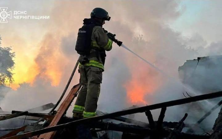 Російські війська атакували Семенівку безпілотниками «Молнія» та FPV